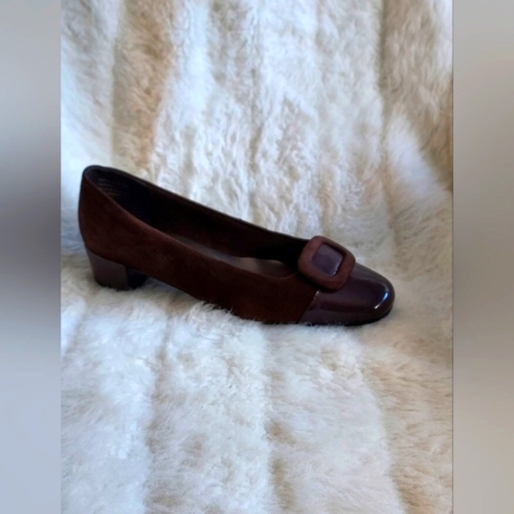 Size 8.5 brown suede flat